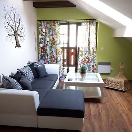 Hrabovo Barbora 19 Apartment Ruzomberok Luaran gambar